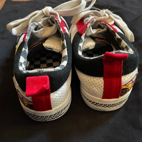 Used Disney Cars sneakers size 1Y no box - Picture 5 of 7